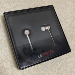 Urbeats, beats by Dre/Apple. New in box. Rose Gold